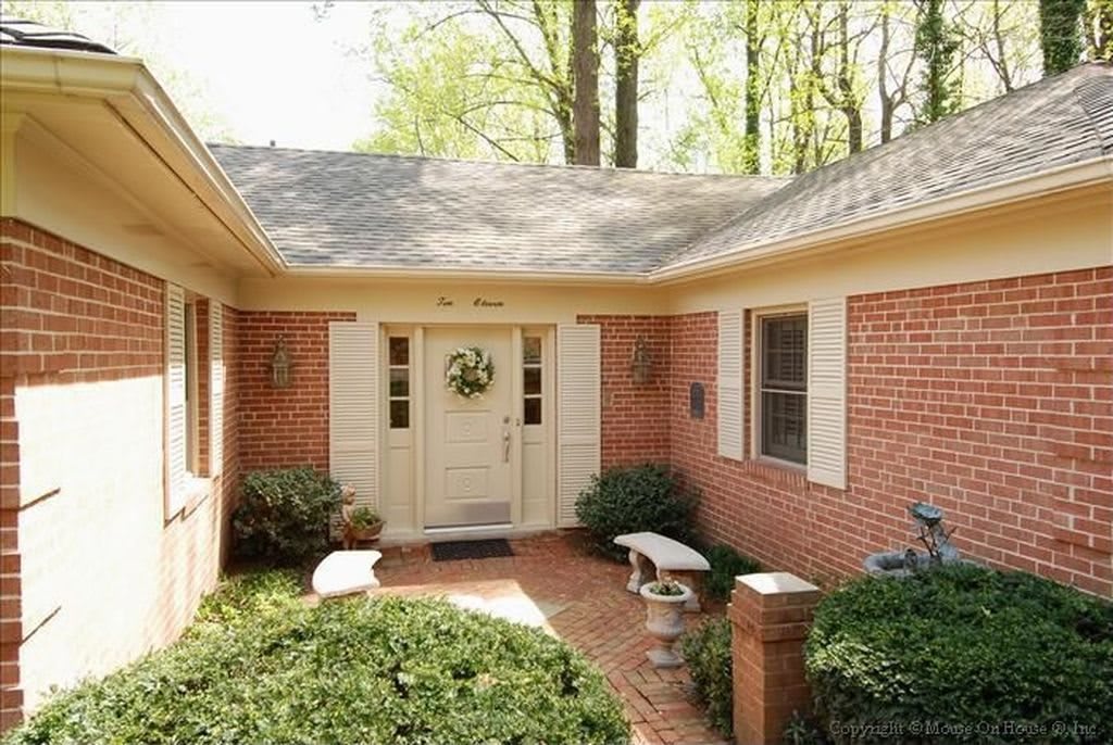 Avalon House On Gelston Circle