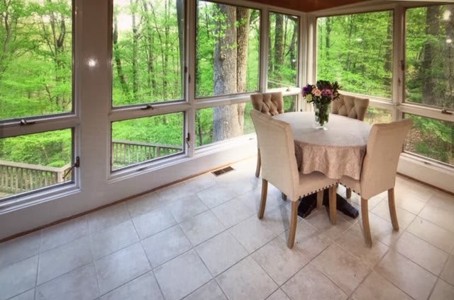 Avalon House On Gelston Circle