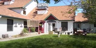 Colonial Manors of Custer