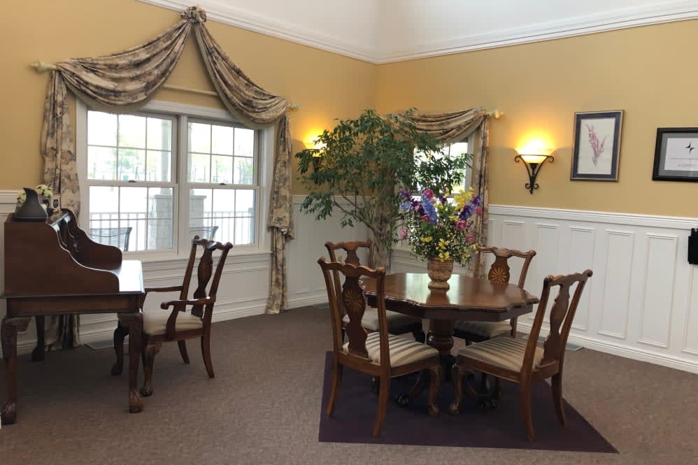 HeatherWood Assisted Living & Memory Care