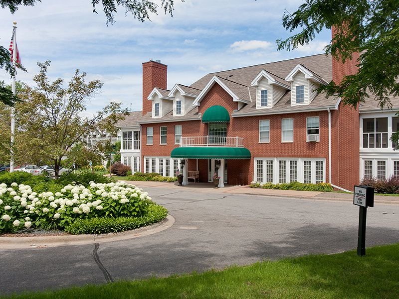 Meridian Manor in Wayzata, MN
