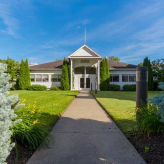 Pomperaug Woods a CCRC in Southbury, CT